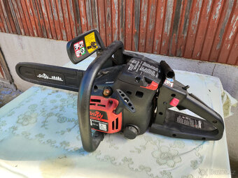Prodám starší motorovou pilu Grizzly - 2