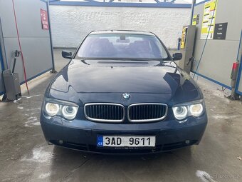 e65 745i V8 - 2