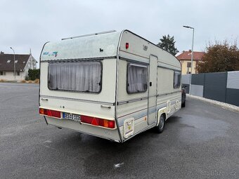 Karavan Wilk De Luxe 450 - 2