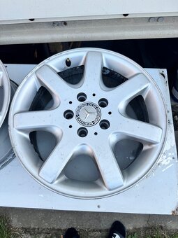 Elektrony Mercedes Benz - 2