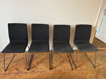 4 jídelní židle IKEA tmavě šedá, podnoži pochromované - 2