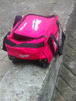 Milwaukee M12 a M18 Brašna na nářadí s kolečkama - 2