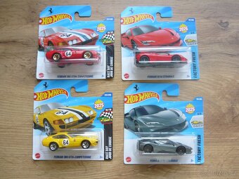 AUTÍČKA HOT WHEELS - 2