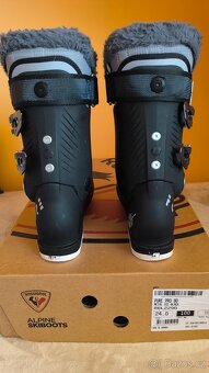 Dámské lyžáky Rossignol vel.38 - 2