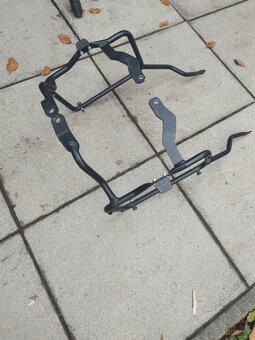 Honda Varadero XL 1000 (99-06) givi monokey nosič kufrů. - 2