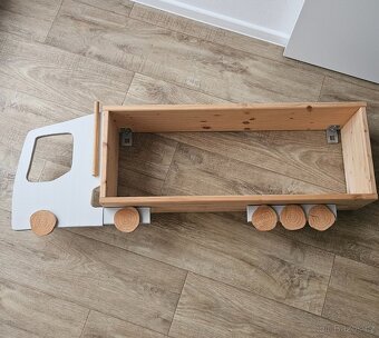 Police letadlo, kamion - 2