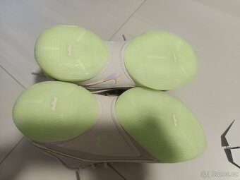 NIKE Lebron - 2