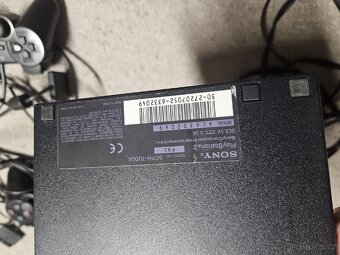 PlayStation 2 Slim - 2