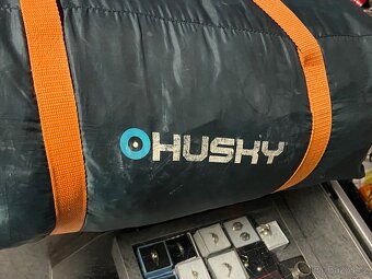 STAN husky bizon 4os. spacák husky - 2