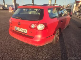 VW PASSAT B6 2.0TDI - DÍLY Z VOZU - 2