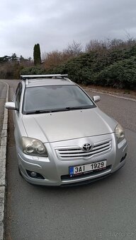 Toyota Avensis kombi T25 2.2D-4D 110 kW - 2