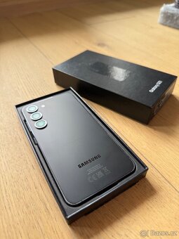 Samsung Galaxy S23 256GB černý - 2