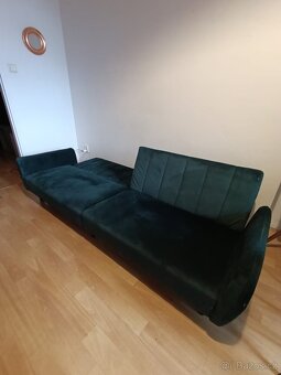 Tmavě zelená sedačka - 2