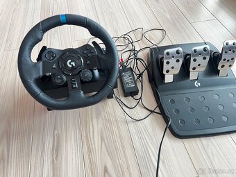Logitech G923 Driving Force pro PC/PS5/PS4 - 2