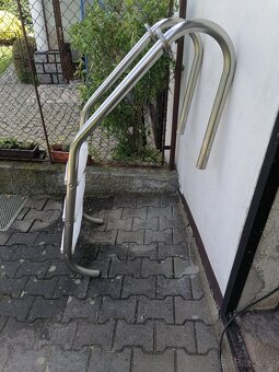 Schůdky do bazenu - 2