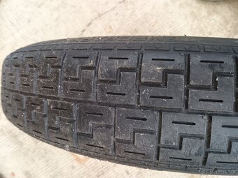 Dojezdove kolo Ford r16 - 2