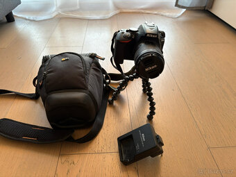Téměř nepoužitý Nikon D5600 - komplet - 2