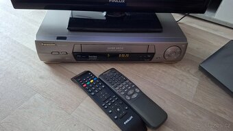 Videorekordér Panasonic NV HD647 - 2