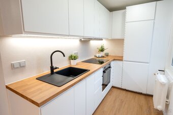 Byt 3kk, 65m2, Praha 8 Kobylisy po kompletní rekonstrukci - 2