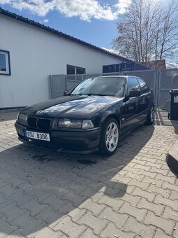 BMW E36 323ti compact - 2