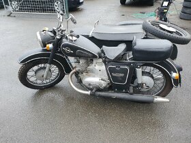 Motocykl se sajdou a platnými spz a stk IŽ IZH 56 - 2