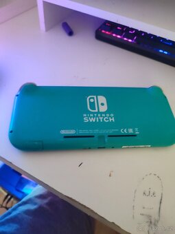 Nintendo switch lite - 2
