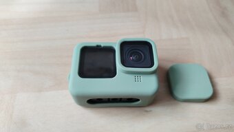 GoPro Silikonový Ochranný kryt + Dvířka nabíjení - 2