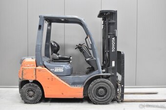 TOYOTA 02-8FDF20 - Diesel - AKCE - 2