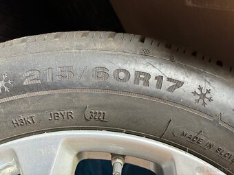 Sada alu dezent 7x17 s 215/60-17 Dunlop zimní - 2