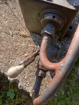 Hydraulika k vyklápění vleku - 2