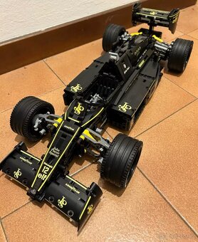 NOVÉ Lotus Renault F1 - 982ks kostek - 2