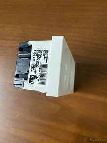 Panelová dvojitá zásuvka 230 V bez kolíku - 2