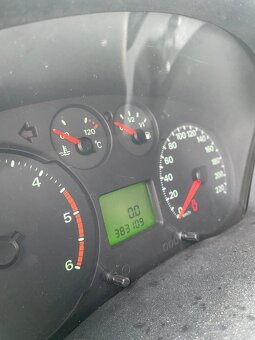 Prodám nákladní automobil skříňový s chladící vestavbou - 2