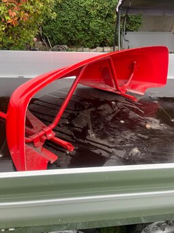 Spojler větrny štit - 2