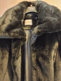 Nový kožíšek vel.36 zn.Orsay - 2