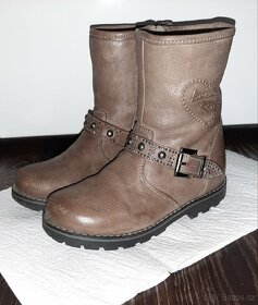 Dívčí boty vel.28 zn.lasocki - 2