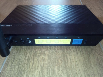 Asus Wi-Fi router RT-N10 - 2