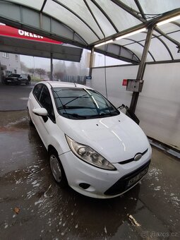 Ford fiesta 1.6 diesel - 2