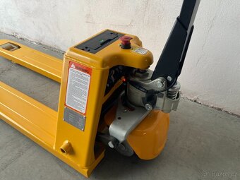 Poloelektrický paletový vozík EP20 - 2