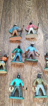 Indiáni figurky 2 z NDR - 2