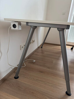 Pracovní stůl IKEA THYGE 160x80 - 2