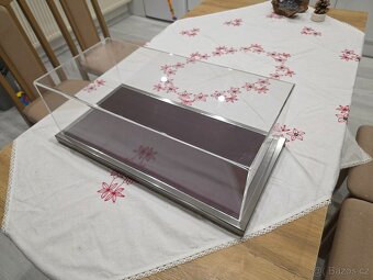 Luxusní vitríny 1:12 2x dřevo + akryl - 2