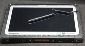 Velký průmyslový tablet Panasonic Toughbook CF-33 - 2