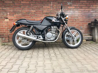 HONDA XBR 500 - 2