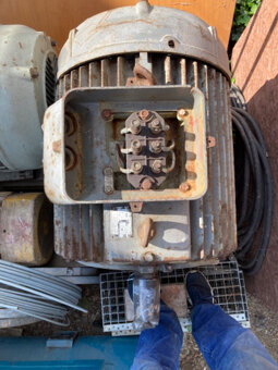 elektromotor 40 kW 737 ot - 2