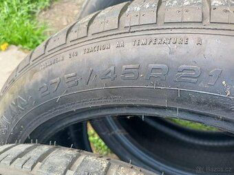 275/45 R21 - 2