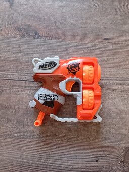 2x Zbraň s pěnovými náboji NERF - 2