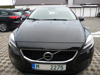 Volvo V40 D3 150k.s Momentum Automat - - 2