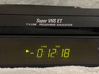 S-VHS-ET videorekordér JVC HR-S6953 s video stabilizátorem - 2