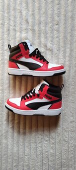 "Puma" Rebound V6 pánské/chlapecké botasky vel.41 - 2